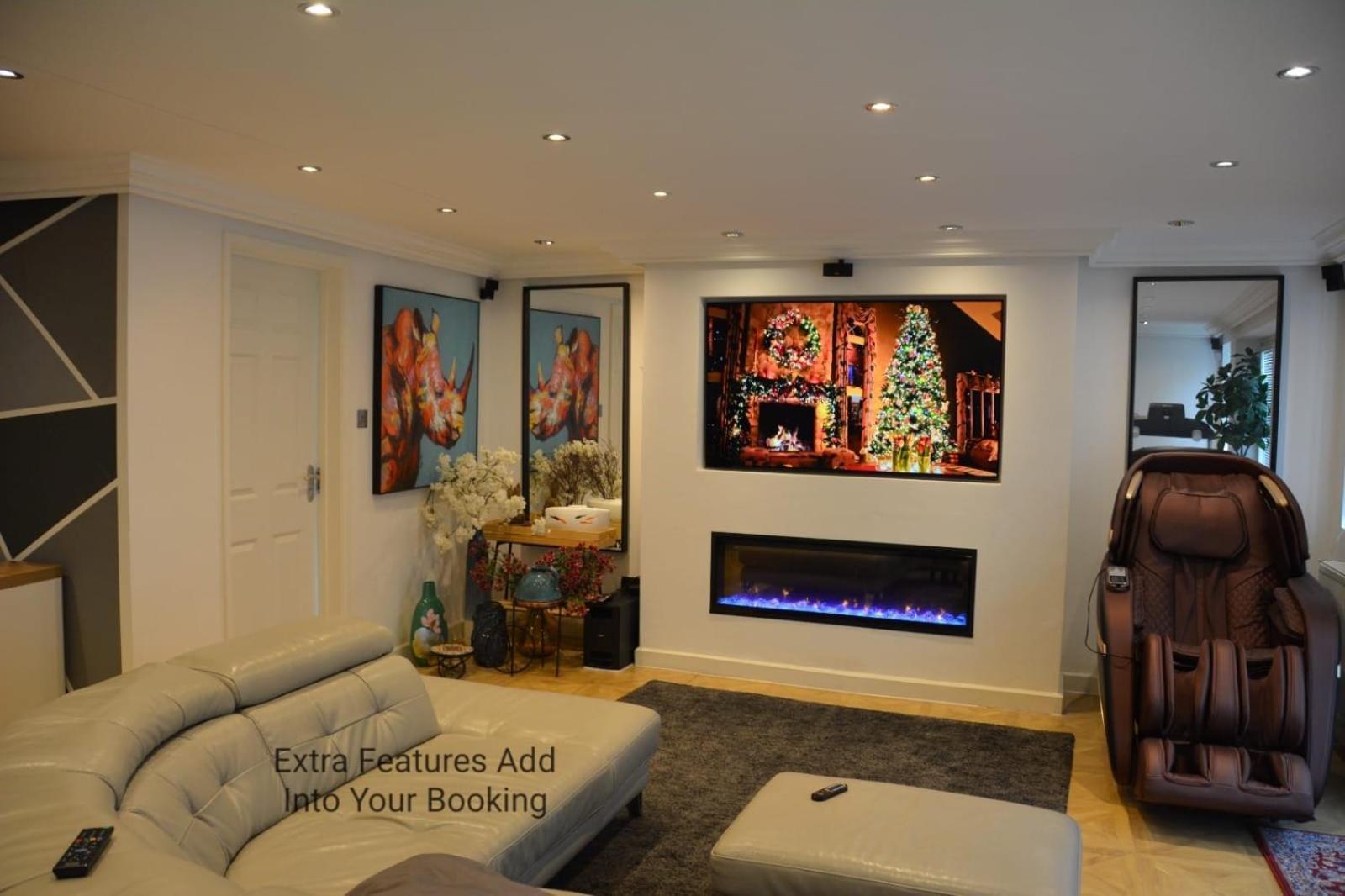 Cozy, Modern, Spacious 4 Bedroom House In London Romford Bagian luar foto