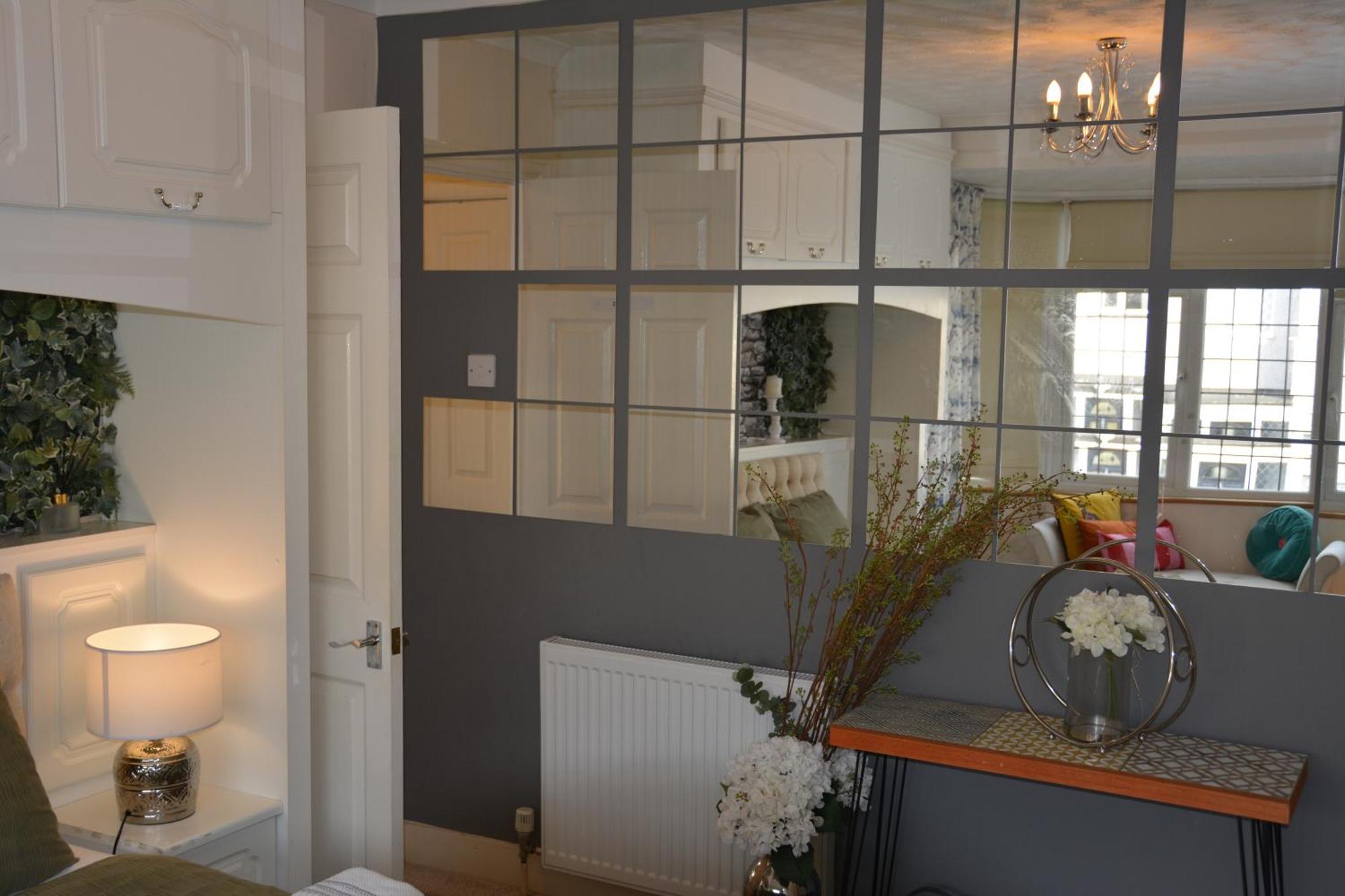 Cozy, Modern, Spacious 4 Bedroom House In London Romford Bagian luar foto